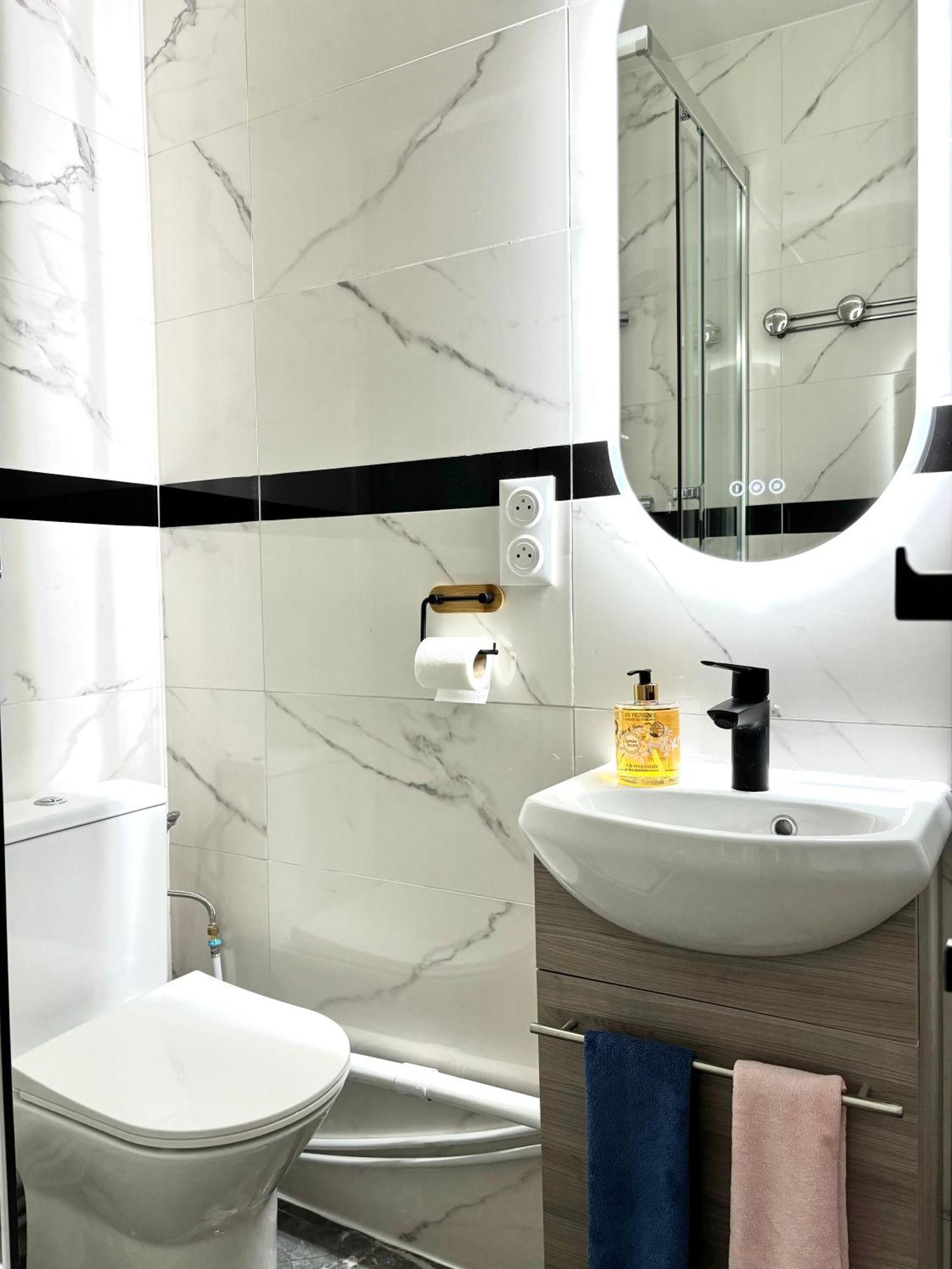 Séjour chez l'habitant Lucas Salle De Bain Privative *